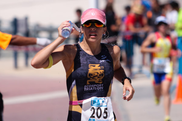 Cómo hidratarse durante un triatlón