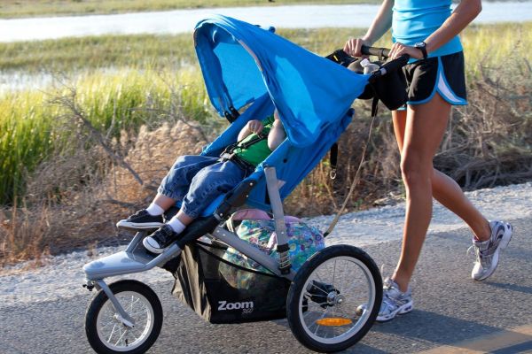 El carrito de Decathlon para llevar a los niños y (sus trastos) a