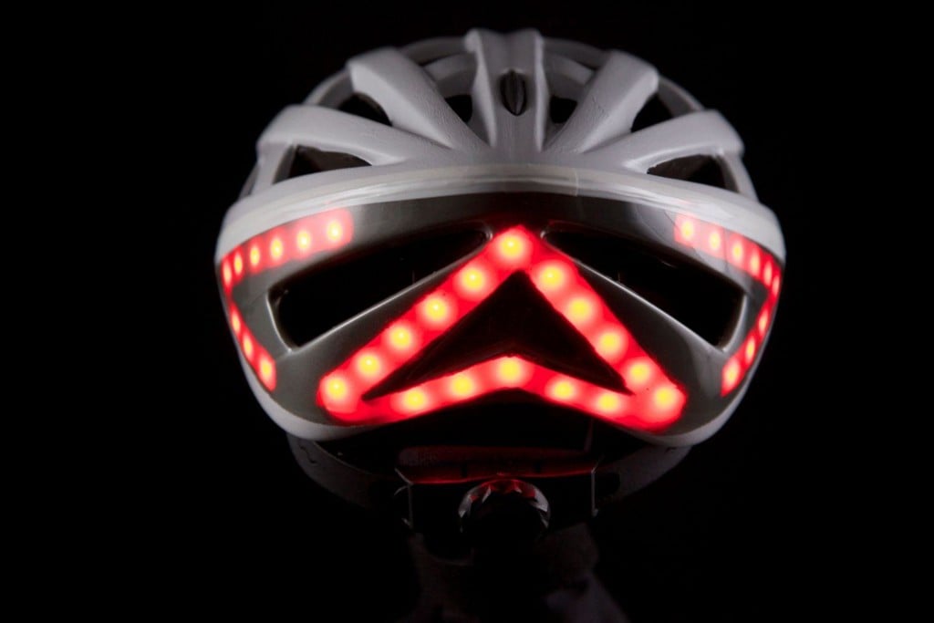 luz Trasera Casco de Bicicleta con luz LED roja en Tres Modos Color Negro Seguridad en la Cola lámpara de Cuatro Colores YUEKUN