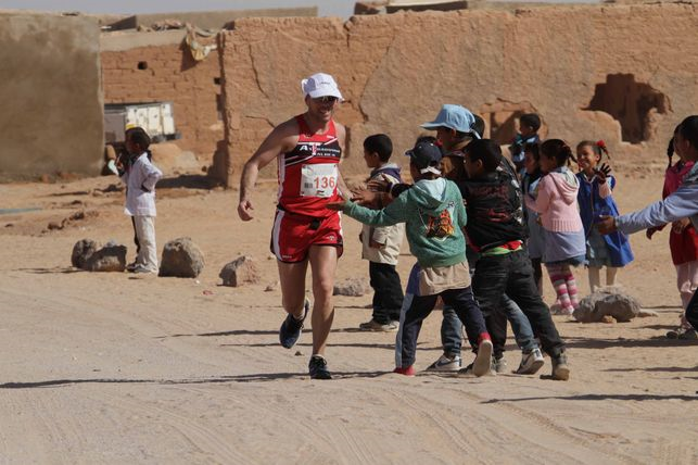 El Sahara Marathon se celebrará en febrero pese a los daños en la zona