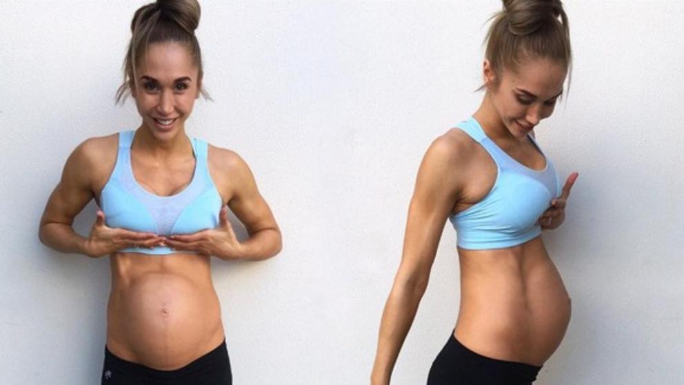 Fitness girl que marca abdominales en su último mes de embarazo