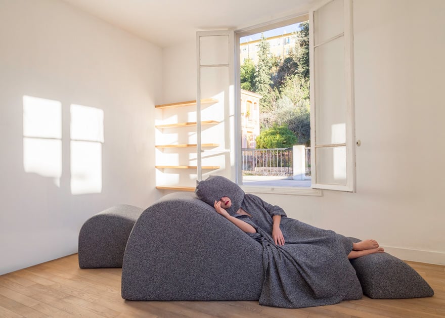 Montan un bar para dormir la siesta