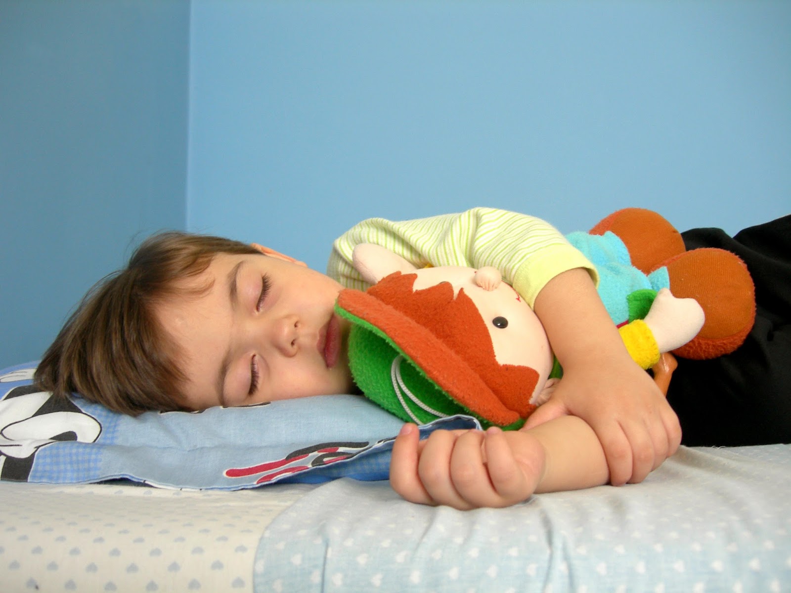Dormir la siesta mejora la capacidad de aprendizaje de los niños
