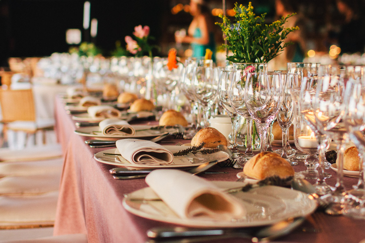 Critican a pareja por cobrarle a cada invitado para la comida de su boda