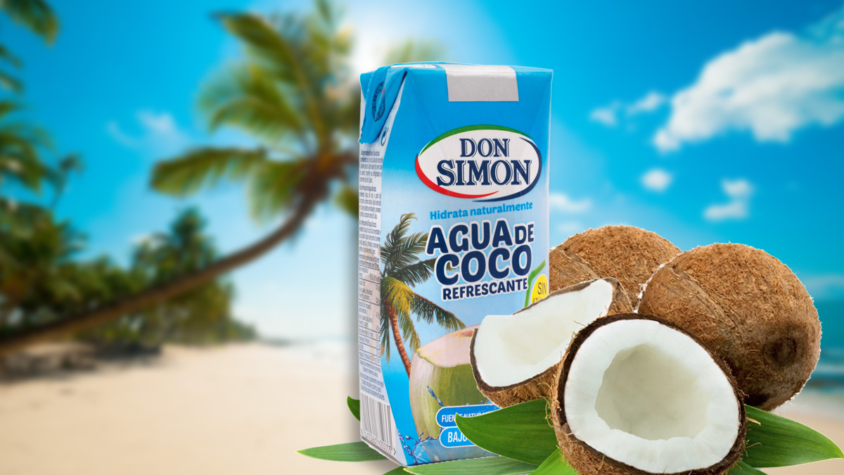 Las razones por las que el agua de coco está de moda