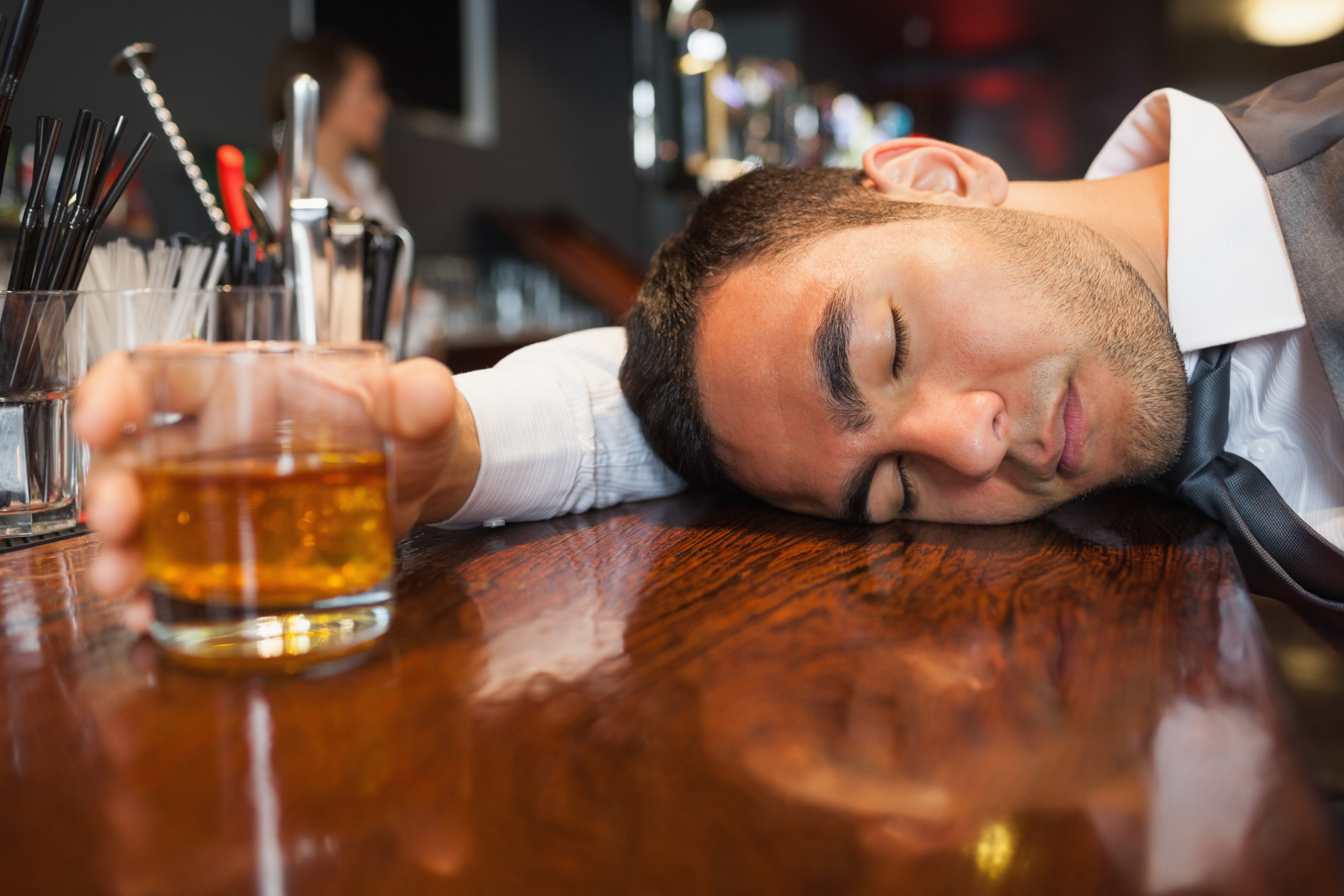 Olvídate de la resaca: crean una bebida alcohólica sin efectos secundarios