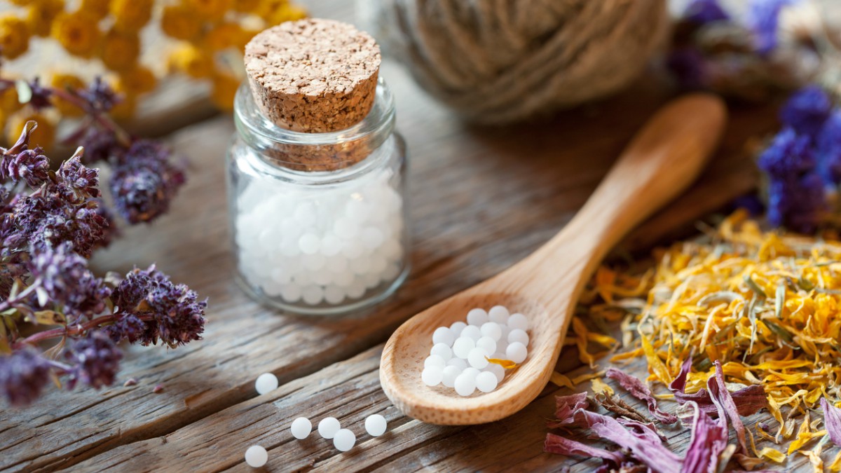 ¿Qué es la homeopatía y para qué se utiliza?