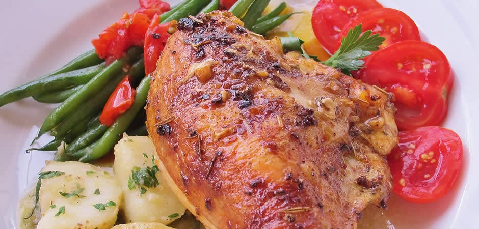 Pollo con verduras en la dieta lipofídica
