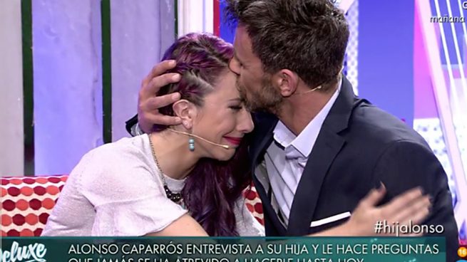 Alonso y su hija Claudia durante la entrevista en el 'Deluxe' /Telecinco