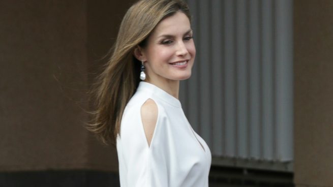 Reina Letizia Falda Hugo Boss Canarias