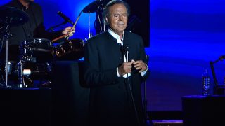 Julio Iglesias durante un concierto en Mónaco / Gtres