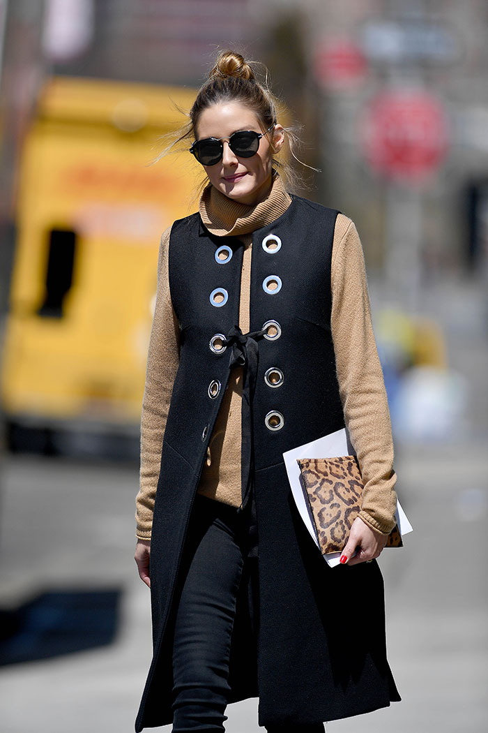Olivia Palermo y su inseparable bolso de Louis Vuitton - Woman
