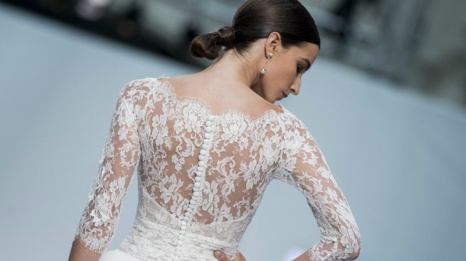 Tendencias Novias 2017 Hannibal Laguna Barcelona Bridal Fashion Week