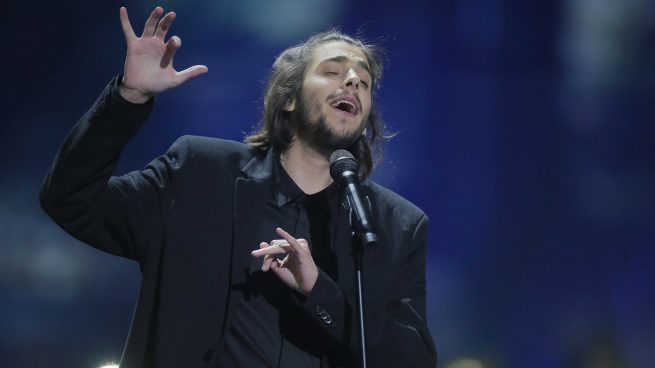 Salvador Sobral durante su actuación de 'Eurovisión 2017'/Gtres