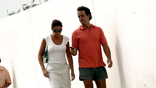 Álvaro Muñoz Escassi y Vicky Martín Berrocal durante el verano del año 2012 en Marbella /Gtres