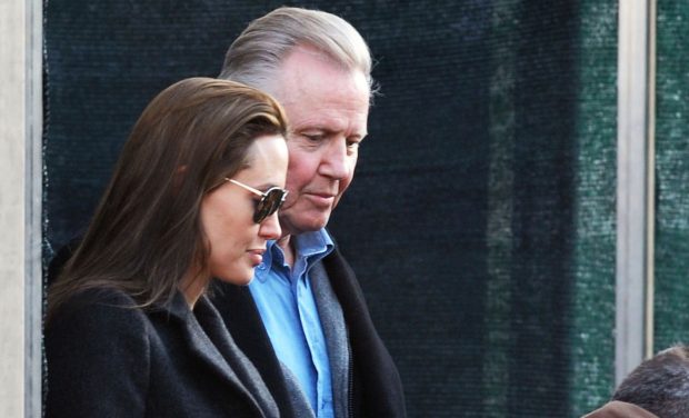 Angelina Jolie con su padre, Jon Voight