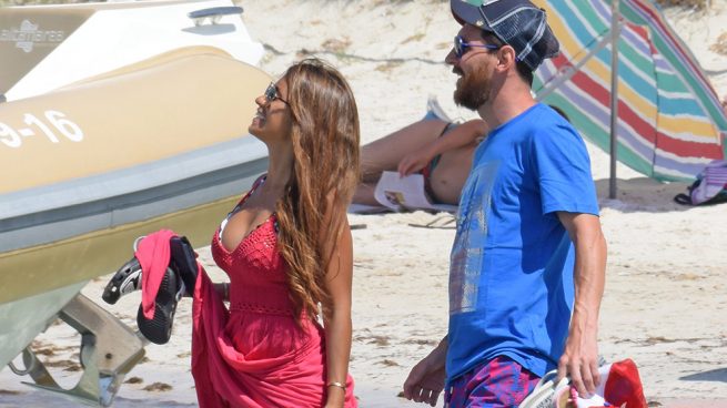 Antonella Roccuzzo y Leo Messi