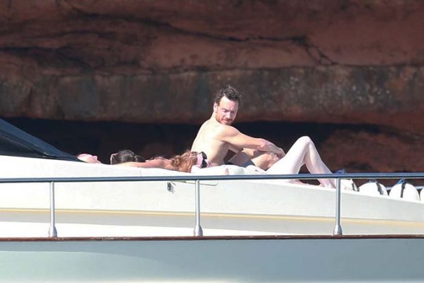 Las imágenes que muestran las vacaciones románticas de la pareja de actores Michael Fassbender y Alicia Vikander