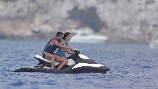 Cristiano y Georgina sobre una moto de agua en la isla de Formentera /Gtres