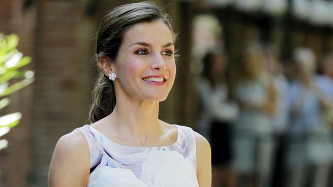 Reina Letizia Look Hugo Boss Sobrio