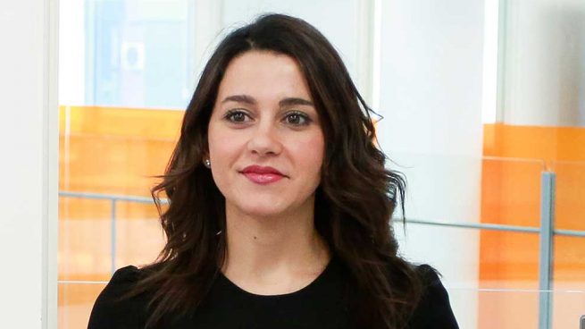 Inés Arrimadas polémica Pipi Estrada