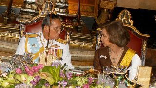 La reina Sofía y el rey Bhumibol / Gtres