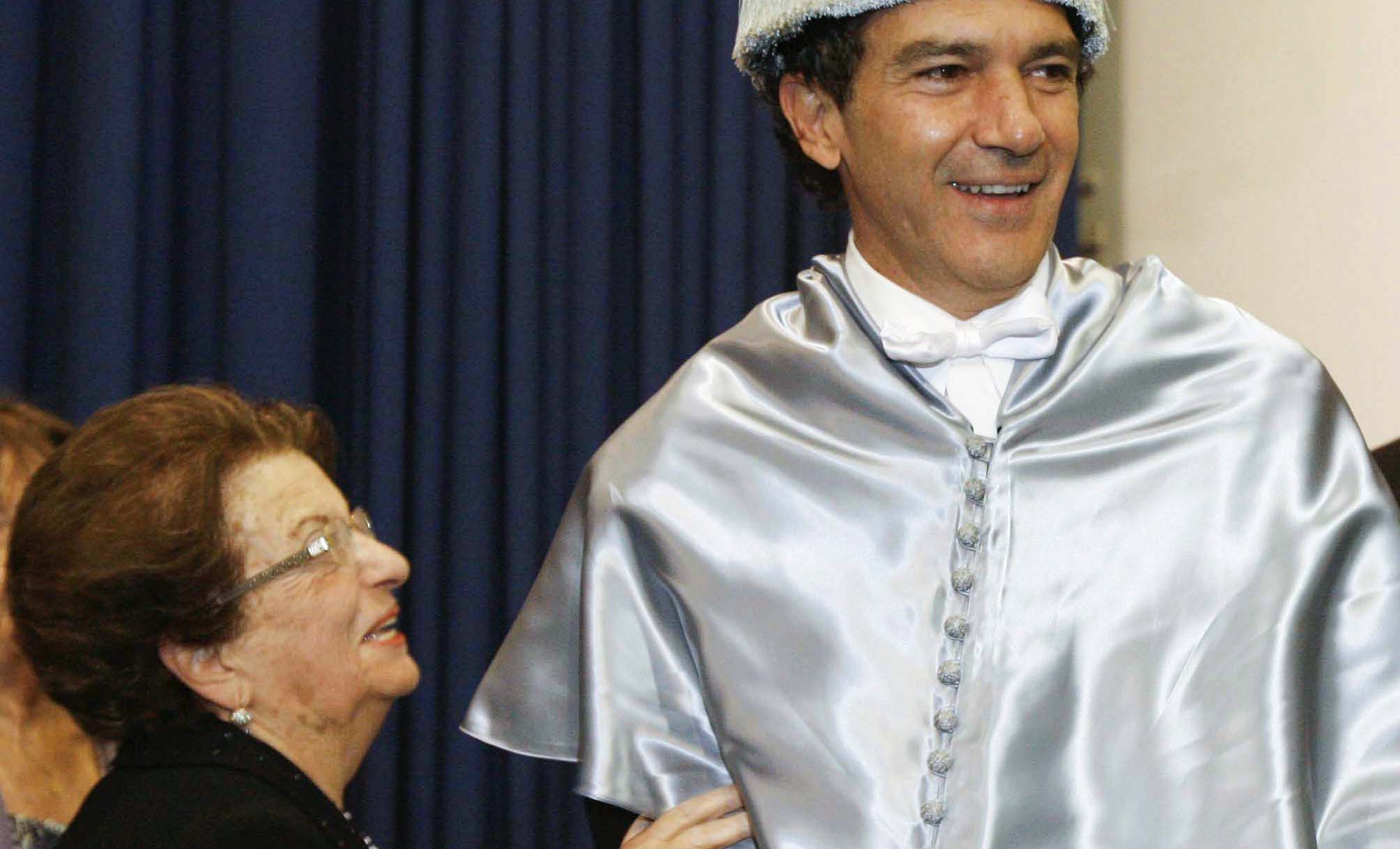 Muere Ana Banderas, madre de Antonio Banderas, image size:2009x1218