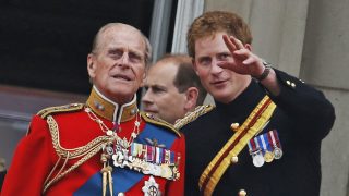 El príncipe Harry y el duque de Edimburgo / Gtres