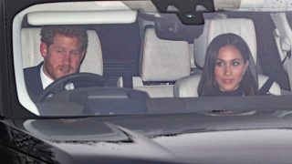 Meghan y Harry a su llegada a Buckingham / Gtres
