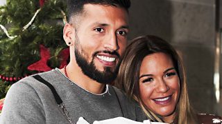 El futbolista Ezquiel Garay, Tamara Gorro y su hijo Antonio Garay en imágenes / Gtres