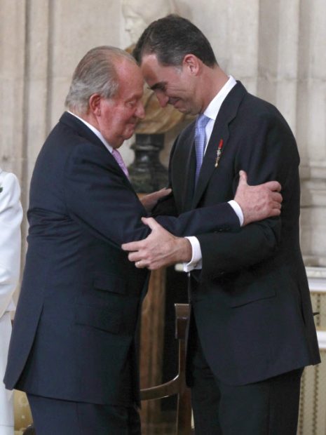 Los reyes Juan Carlos y Felipe el día de la abdicación / Gtres