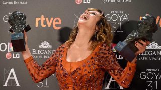 Emma Suárez, ganadora del Premio Goya a mejor actriz protagonista por ‘Julieta’ y actriz de reparto por ‘La próxima piel¡. / Gtres