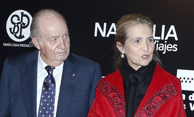 Don Juan Carlos y su hija la infanta doña Elena / Gtres