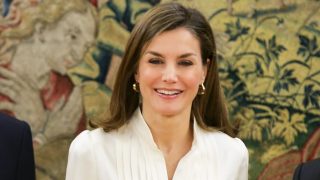 Letizia repite look de hace mes y medio / Gtres