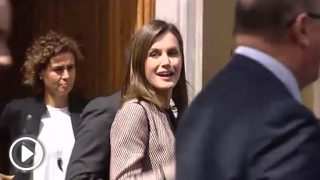 La reina Letizia es increpada durante su primera aparición pública tras su enfrentamiento con doña Sofía/ Gtres