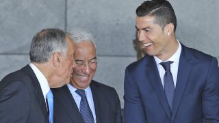 Ronaldo con Rebelo de Sousa en una imagen de archivo / Gtres