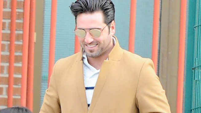 David Bustamante pasa página y se deja ver de la mano de una bailarina