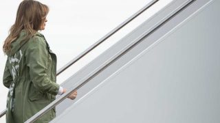 Melania Trump vuelve a ser polémica por una prenda / Gtres