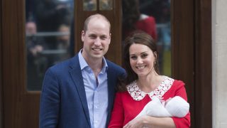 Los duques de Cambridge, tras el nacimiento de Louis / Gtres.