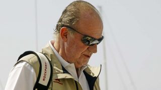 El rey Juan Carlos participando en una regata /Gtres