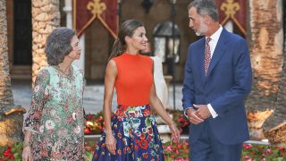 Los Reyes y doña Sofía en la tradicional recepción en la Almudaina / Gtres