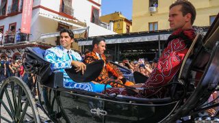 Cayetano Rivera a su llegada a la plaza de Ronda. No te pierdas la galería /Gtres