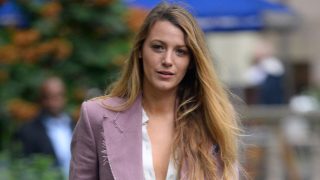 Blake Lively se enfunda unos estilismos imposibles en Nueva York / Gtres