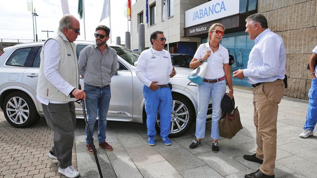 El Rey Juan Carlos y la infanta Elena llegan a Sanxenxo