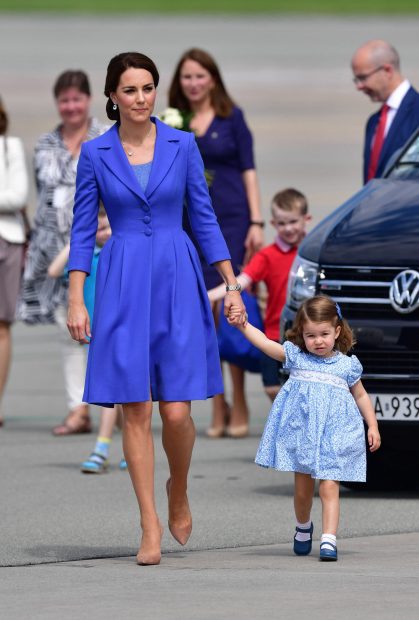 Kate Middleton con el look de Catherine Walker / Gtres