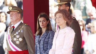 Doña Letizia con los reyes eméritos don Juan Carlos y doña Sofía / Gtres