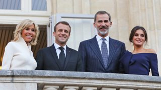 Los Reyes y los Macron en el Grand Palais / Gtres