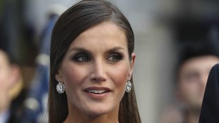 La Reina Letizia a su llegada a los Premios Princesa de Asturias / Gtres