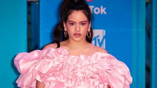 Rosalía, en el photocall de los MTV Awards 2018 / Gtres