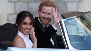 El día de su boda, Meghan lució una sortija de aguamarina de Diana / Gtres